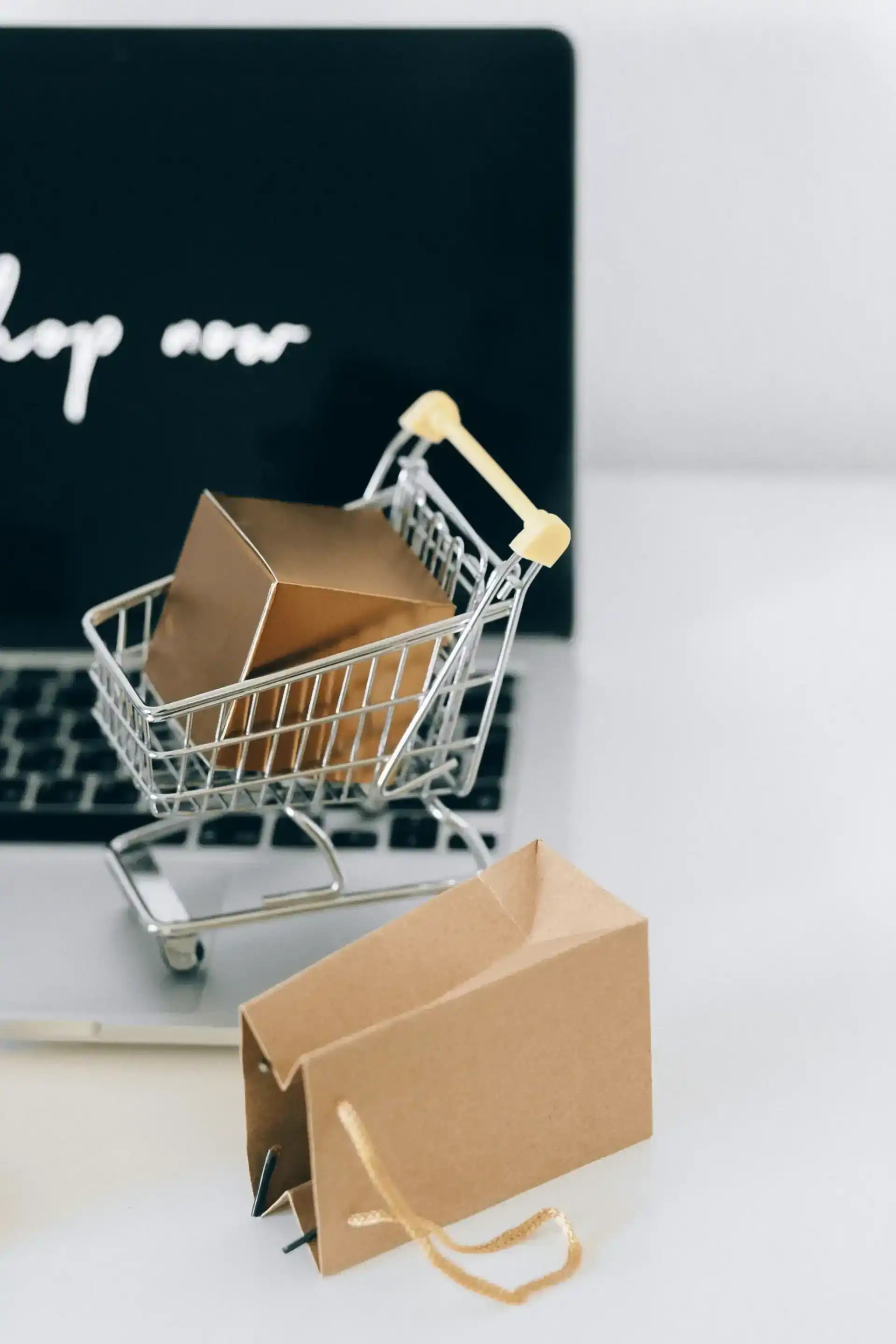 E-Commerce & Retail